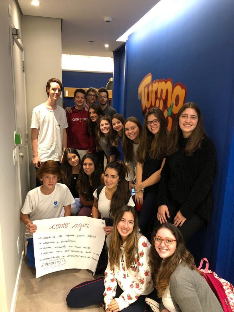 Jovens participantes da Turma do Jiló